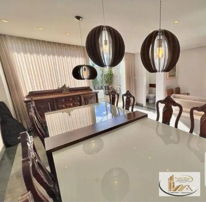 Casa com 4 quartos à venda, 256m2 em Santa Inês, Belo Horizonte - MG - imagem 4 Foto 4 de Casa com 4 quartos à venda, 256m2 em Santa Inês, Belo Horizonte - MG