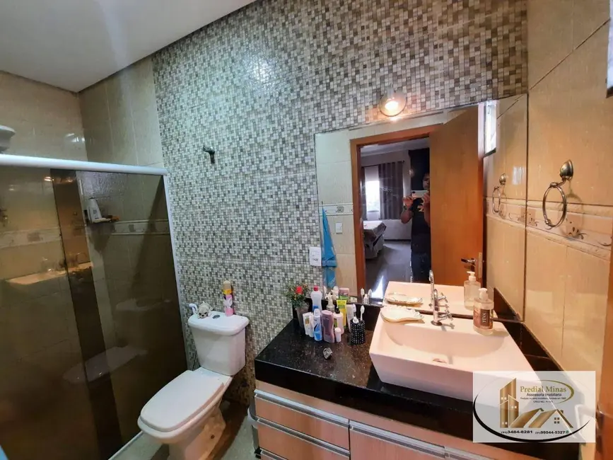 Casa com 4 quartos à venda, 440m2 em Beija Flor, Belo Horizonte - MG - imagem 5 Foto 5 de Casa com 4 quartos à venda, 440m2 em Beija Flor, Belo Horizonte - MG