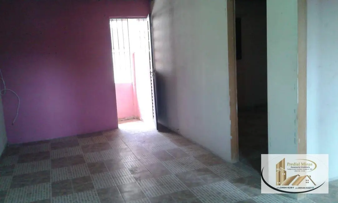Foto 4 de Casa com 2 quartos à venda, 130m2 em Beija Flor, Belo Horizonte - MG
