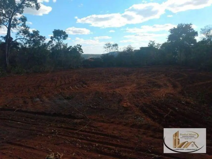 Foto 4 de Terreno / Lote à venda, 1000m2 em Santa Luzia - MG