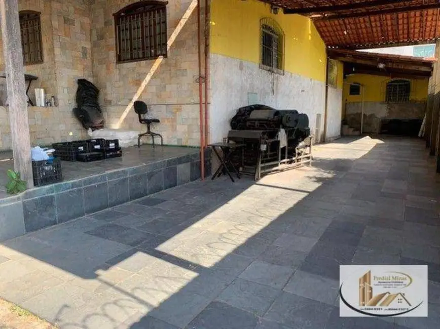 Foto 6 de Casa com 3 quartos à venda, 420m2 em Serrano, Belo Horizonte - MG