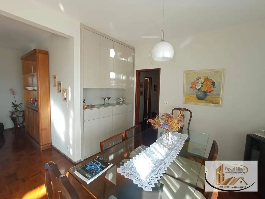 Foto 1 de Apartamento com 4 quartos à venda, 176m2 em Santo Antônio, Belo Horizonte - MG