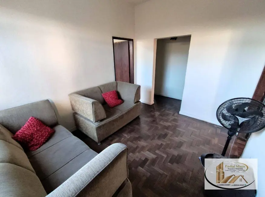 Casa com 4 quartos à venda, 250m2 em Piratininga (Venda Nova), Belo Horizonte - MG - imagem 9 Foto 9 de Casa com 4 quartos à venda, 250m2 em Piratininga (Venda Nova), Belo Horizonte - MG