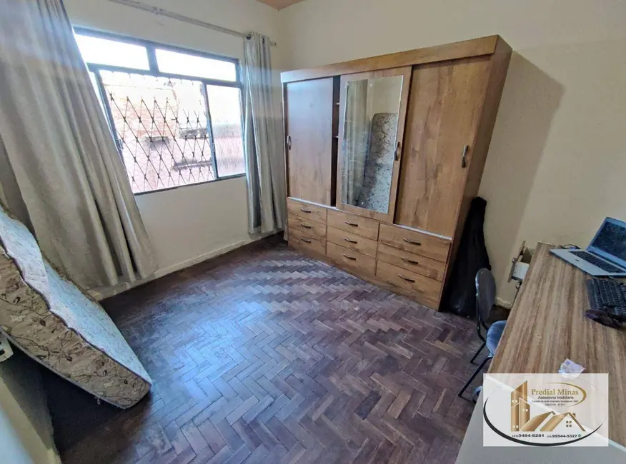 Casa com 4 quartos à venda, 250m2 em Piratininga (Venda Nova), Belo Horizonte - MG - imagem 6 Foto 6 de Casa com 4 quartos à venda, 250m2 em Piratininga (Venda Nova), Belo Horizonte - MG