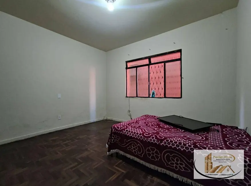 Casa com 4 quartos à venda, 250m2 em Piratininga (Venda Nova), Belo Horizonte - MG - imagem 7 Foto 7 de Casa com 4 quartos à venda, 250m2 em Piratininga (Venda Nova), Belo Horizonte - MG