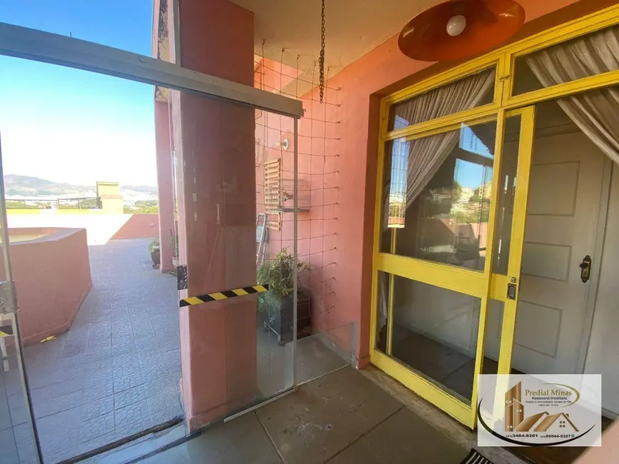 Cobertura com 4 quartos à venda, 116m2 em Santa Inês, Belo Horizonte - MG - imagem 3 Foto 3 de Cobertura com 4 quartos à venda, 116m2 em Santa Inês, Belo Horizonte - MG