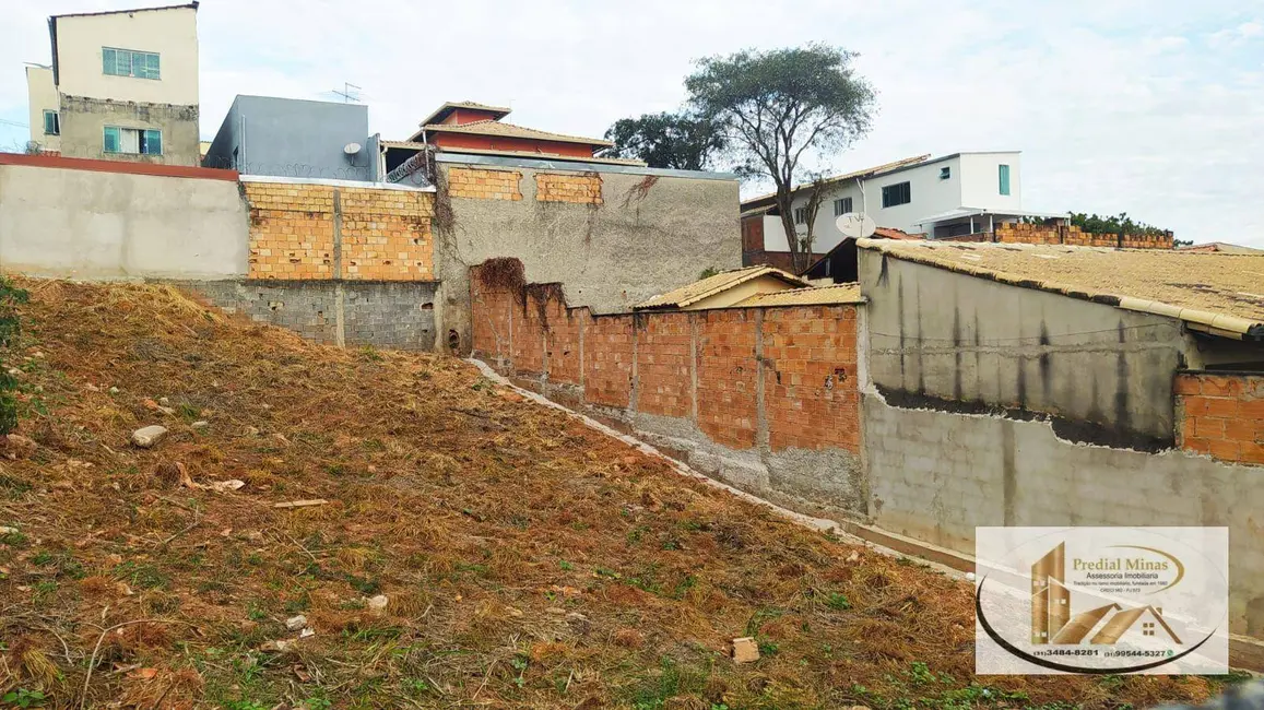 Foto 1 de Terreno / Lote à venda, 360m2 em Canaã, Belo Horizonte - MG