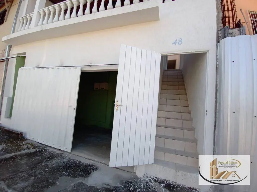 Casa com 2 quartos à venda, 260m2 em Letícia, Belo Horizonte - MG - imagem 3 Foto 3 de Casa com 2 quartos à venda, 260m2 em Letícia, Belo Horizonte - MG