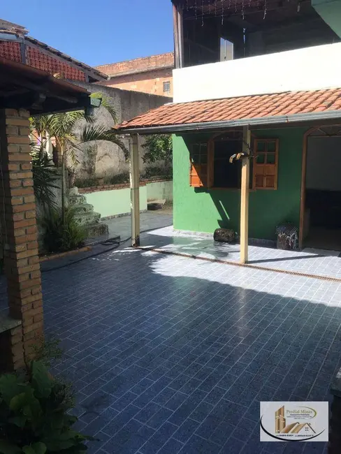 Foto 1 de Casa com 3 quartos à venda, 360m2 em Tupi A, Belo Horizonte - MG