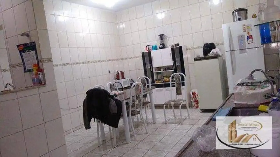 Foto 3 de Casa com 3 quartos à venda, 180m2 em Havaí, Belo Horizonte - MG