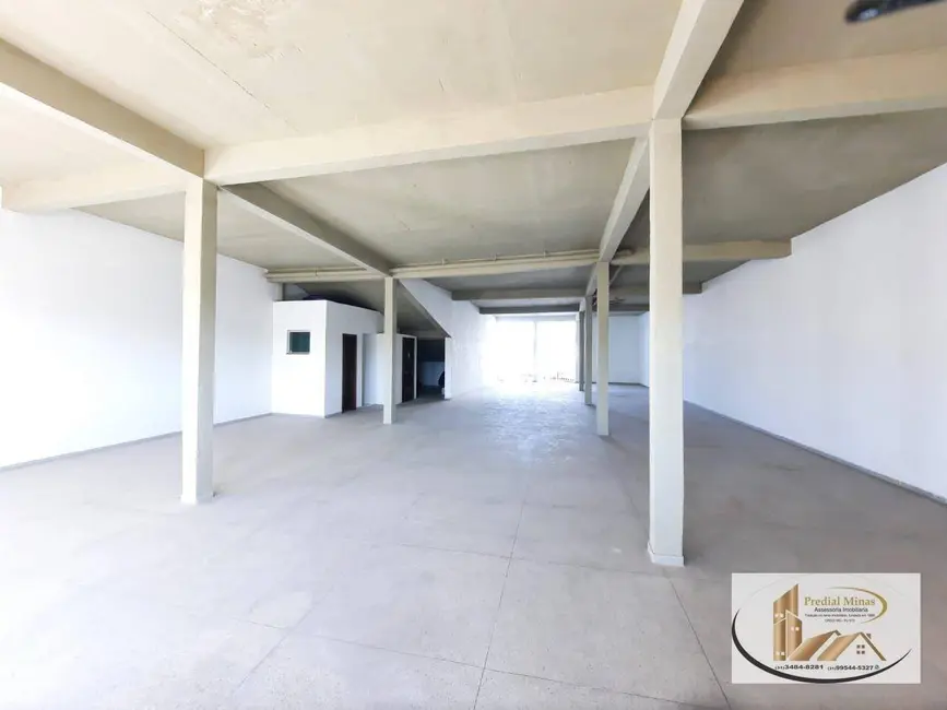 Loja à venda, 300m2 em Heliópolis, Belo Horizonte - MG - imagem 7 Foto 7 de Loja à venda, 300m2 em Heliópolis, Belo Horizonte - MG
