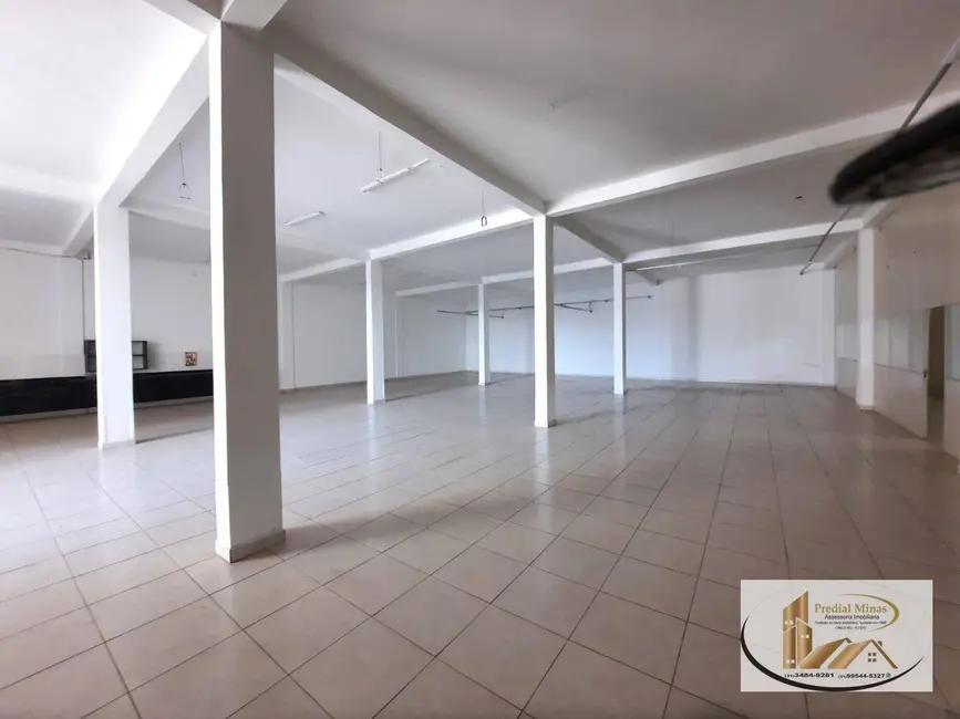 Armazém / Galpão para alugar, 500m2 em Santa Branca, Belo Horizonte - MG - imagem 5 Foto 5 de Armazém / Galpão para alugar, 500m2 em Santa Branca, Belo Horizonte - MG