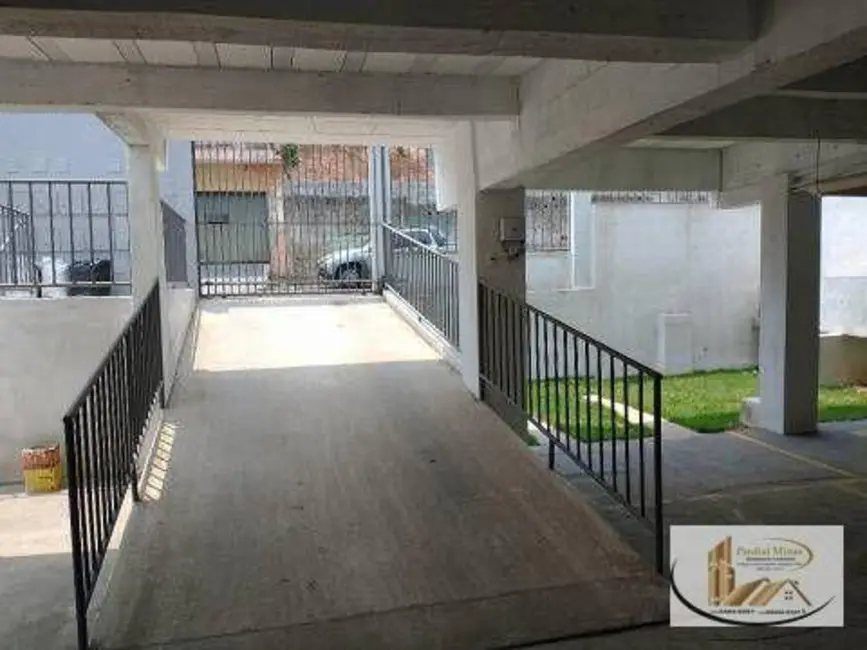 Foto 2 de Apartamento com 2 quartos à venda, 60m2 em Jardim Vitória, Belo Horizonte - MG