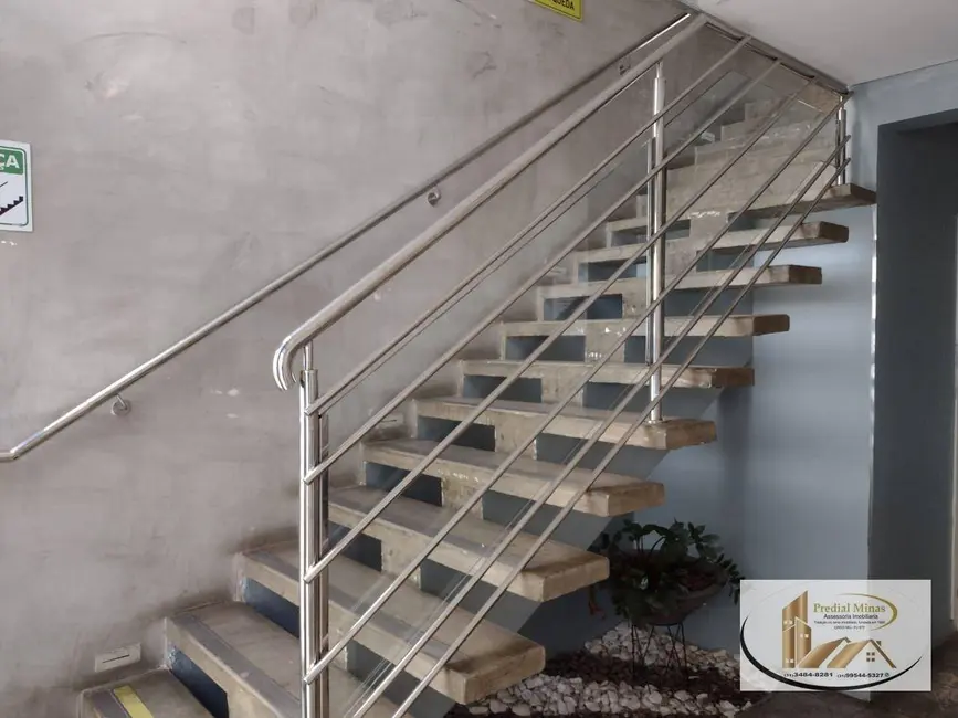 Armazém / Galpão para alugar, 755m2 em São Francisco, Belo Horizonte - MG - imagem 8 Foto 8 de Armazém / Galpão para alugar, 755m2 em São Francisco, Belo Horizonte - MG