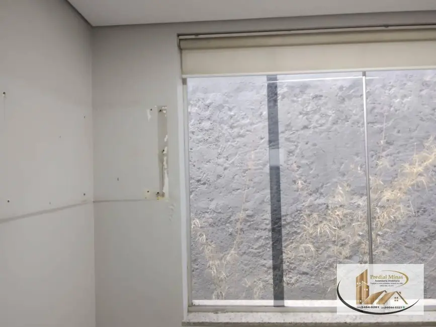 Armazém / Galpão para alugar, 755m2 em São Francisco, Belo Horizonte - MG - imagem 6 Foto 6 de Armazém / Galpão para alugar, 755m2 em São Francisco, Belo Horizonte - MG