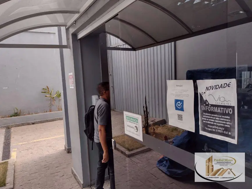 Armazém / Galpão para alugar, 755m2 em São Francisco, Belo Horizonte - MG - imagem 3 Foto 3 de Armazém / Galpão para alugar, 755m2 em São Francisco, Belo Horizonte - MG