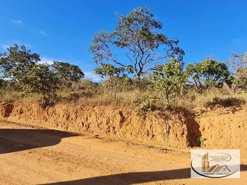 Foto 1 de Terreno / Lote à venda, 1000m2 em Jaboticatubas - MG