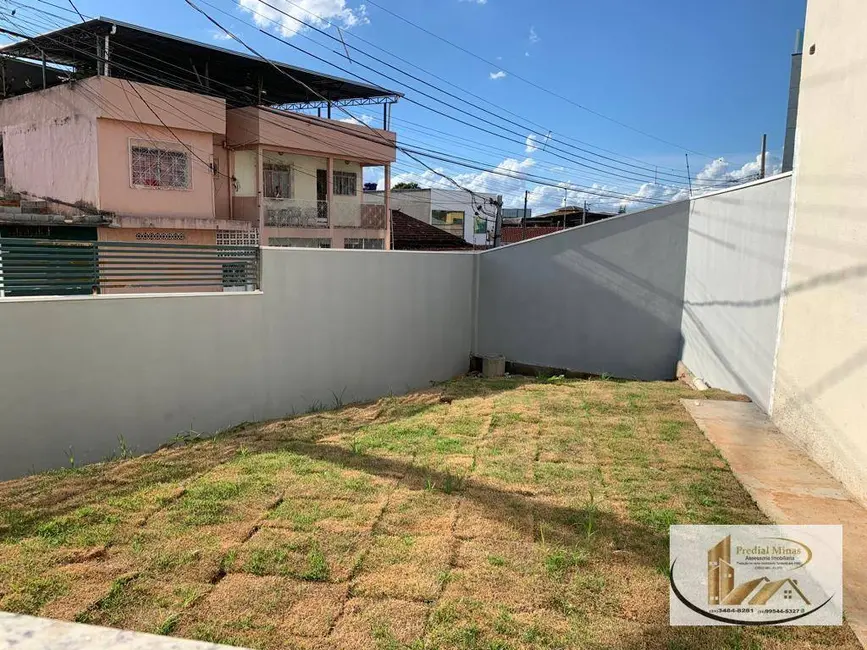 Foto 4 de Casa com 3 quartos à venda, 90m2 em Rio Branco, Belo Horizonte - MG