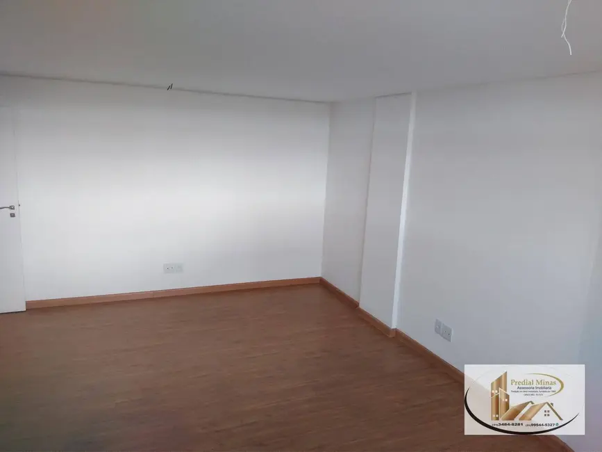 Foto 3 de Sala Comercial para alugar, 25m2 em Santa Inês, Belo Horizonte - MG