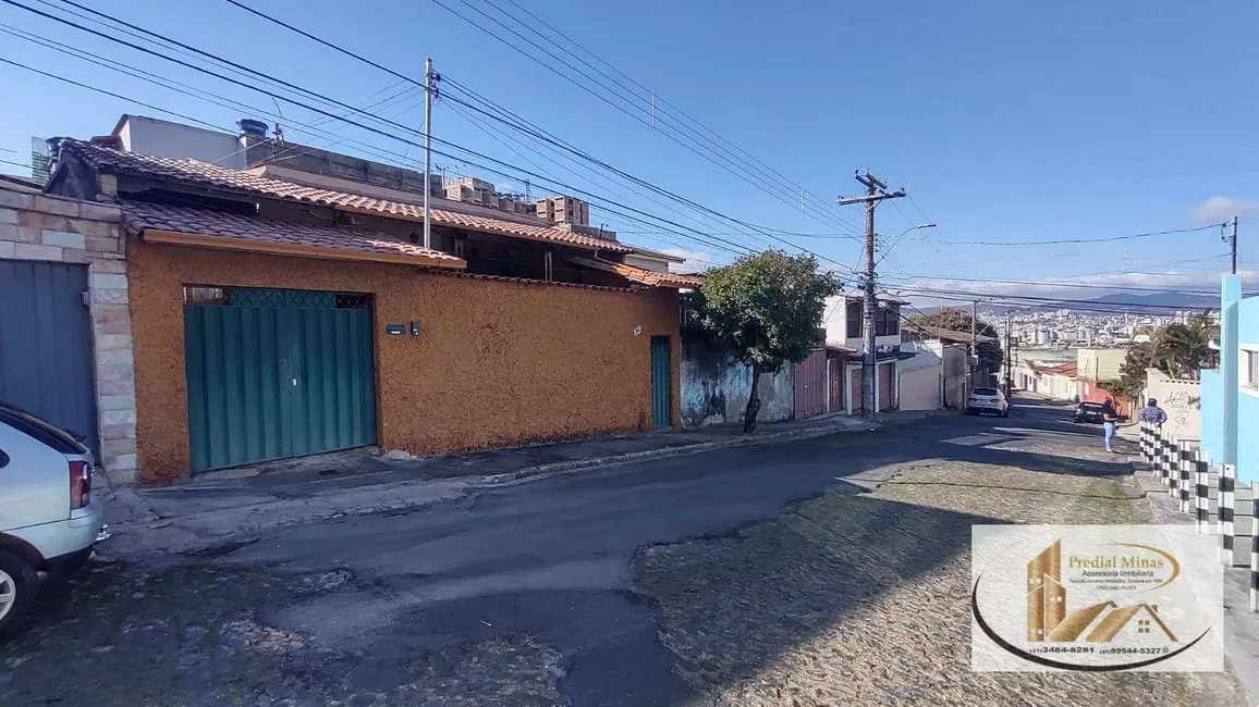 Foto 1 de Casa com 4 quartos à venda, 198m2 em Caiçaras, Belo Horizonte - MG