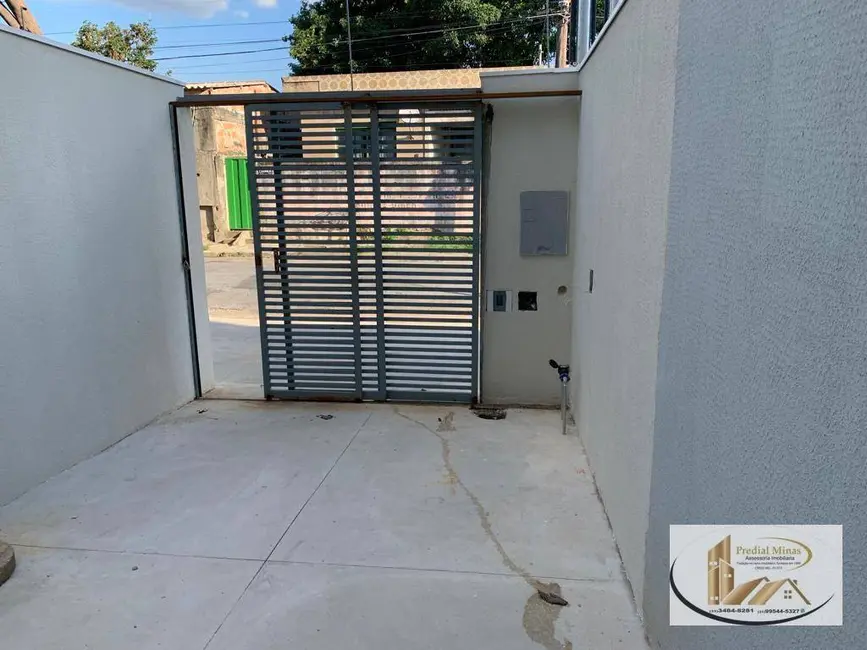 Foto 3 de Casa com 2 quartos à venda, 55m2 em Rio Branco, Belo Horizonte - MG