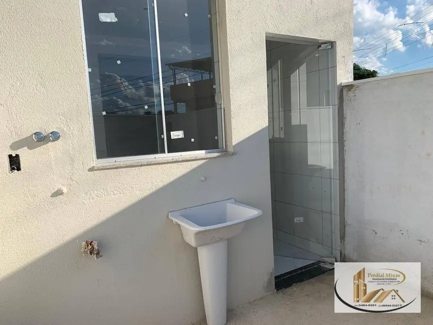 Foto 7 de Casa com 2 quartos à venda, 55m2 em Rio Branco, Belo Horizonte - MG