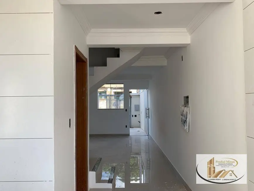 Foto 6 de Casa com 2 quartos à venda, 55m2 em Rio Branco, Belo Horizonte - MG