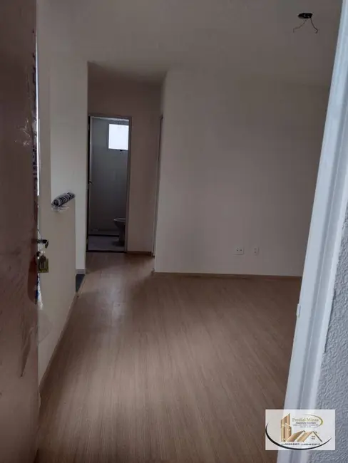 Foto 2 de Apartamento com 2 quartos para alugar, 45m2 em Vespasiano - MG