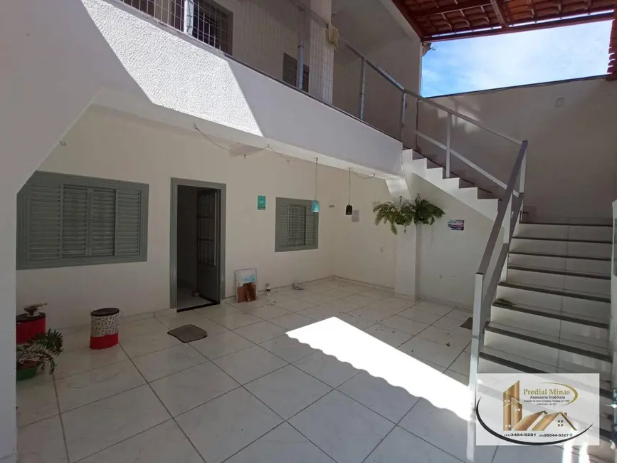 Foto 1 de Casa com 3 quartos para alugar, 160m2 em Ribeiro de Abreu, Belo Horizonte - MG