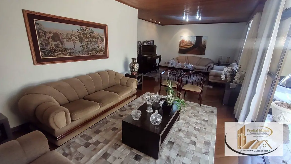 Foto 1 de Casa com 4 quartos à venda, 360m2 em Cidade Nova, Belo Horizonte - MG