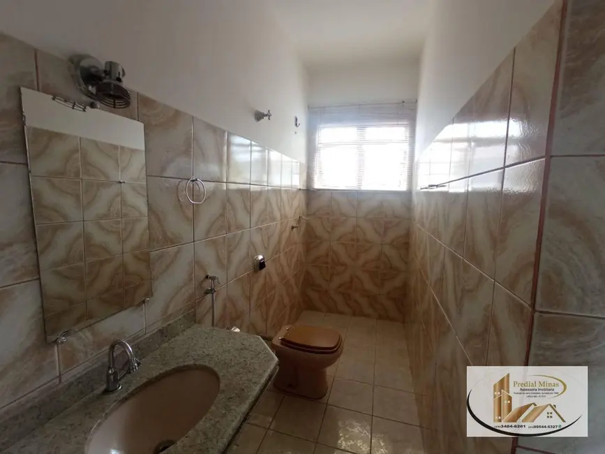 Casa com 2 quartos para alugar, 80m2 em Dom Bosco, Belo Horizonte - MG - imagem 8 Foto 8 de Casa com 2 quartos para alugar, 80m2 em Dom Bosco, Belo Horizonte - MG