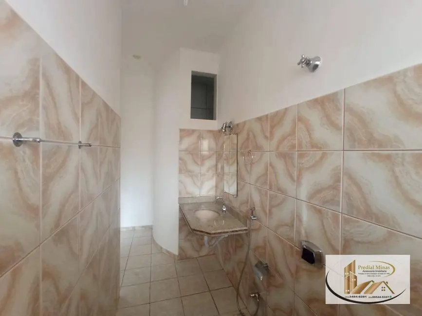 Casa com 2 quartos para alugar, 80m2 em Dom Bosco, Belo Horizonte - MG - imagem 7 Foto 7 de Casa com 2 quartos para alugar, 80m2 em Dom Bosco, Belo Horizonte - MG