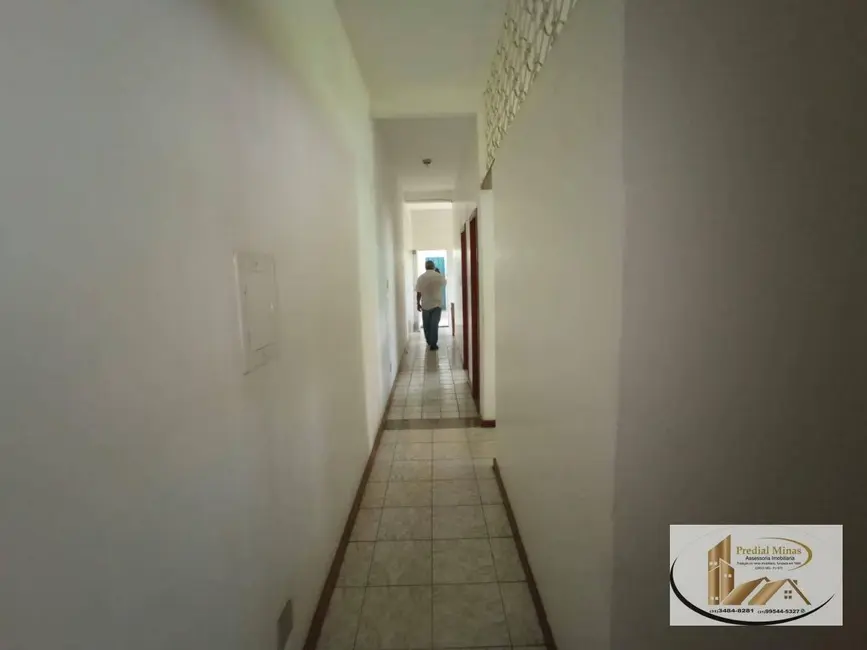 Casa com 3 quartos à venda, 1000m2 em Bom Sossego, Ribeirao Das Neves - MG - imagem 4 Foto 4 de Casa com 3 quartos à venda, 1000m2 em Bom Sossego, Ribeirao Das Neves - MG