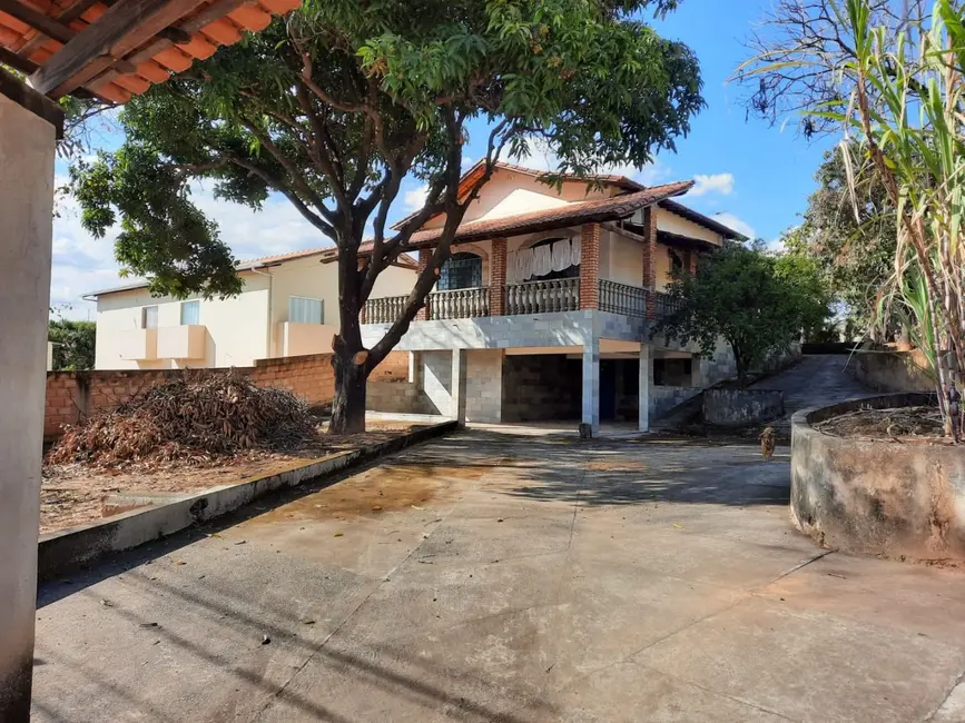 Foto 2 de Casa com 3 quartos à venda, 1000m2 em Bom Sossego, Ribeirao Das Neves - MG