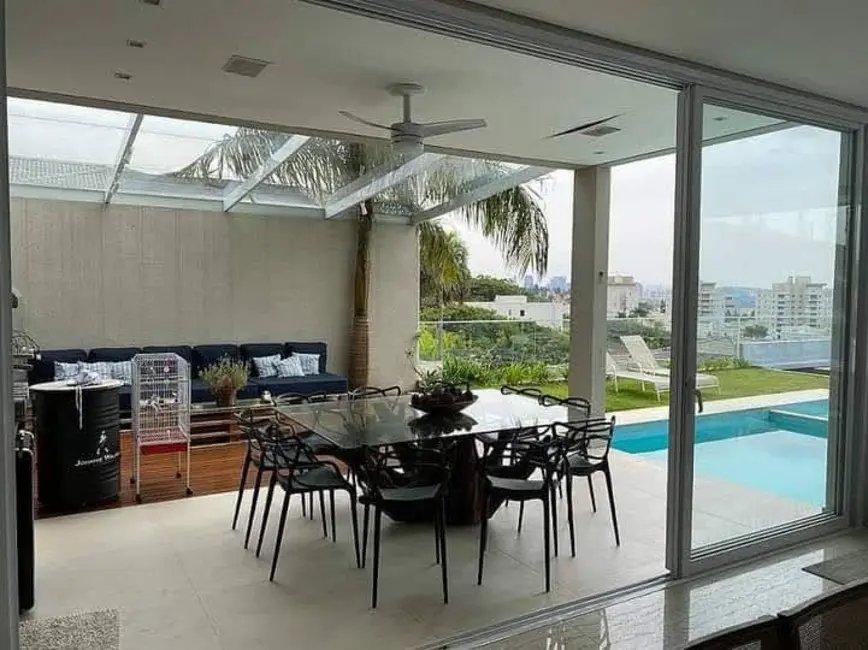 Casa de Condomínio com 4 quartos à venda, 525m2 em Tamboré, Santana De Parnaiba - SP - imagem 3 Foto 3 de Casa de Condomínio com 4 quartos à venda, 525m2 em Tamboré, Santana De Parnaiba - SP