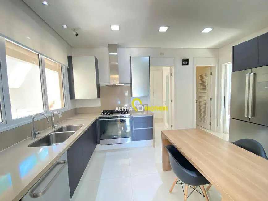 Casa de Condomínio com 4 quartos à venda, 520m2 em Tamboré, Santana De Parnaiba - SP - imagem 8 Foto 8 de Casa de Condomínio com 4 quartos à venda, 520m2 em Tamboré, Santana De Parnaiba - SP