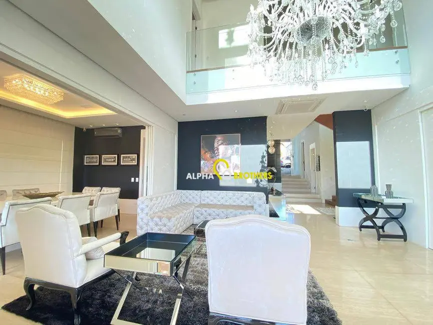 Casa de Condomínio com 4 quartos à venda, 520m2 em Tamboré, Santana De Parnaiba - SP - imagem 3 Foto 3 de Casa de Condomínio com 4 quartos à venda, 520m2 em Tamboré, Santana De Parnaiba - SP