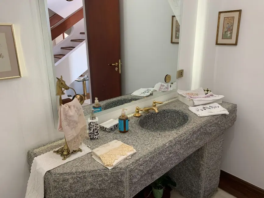 Casa de Condomínio com 4 quartos à venda, 1740m2 em Santana De Parnaiba - SP - imagem 9 Foto 9 de Casa de Condomínio com 4 quartos à venda, 1740m2 em Santana De Parnaiba - SP