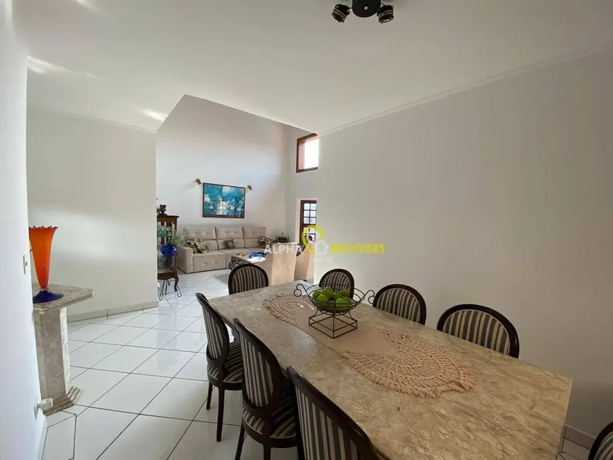 Casa de Condomínio com 4 quartos à venda, 360m2 em Santana De Parnaiba - SP - imagem 8 Foto 8 de Casa de Condomínio com 4 quartos à venda, 360m2 em Santana De Parnaiba - SP