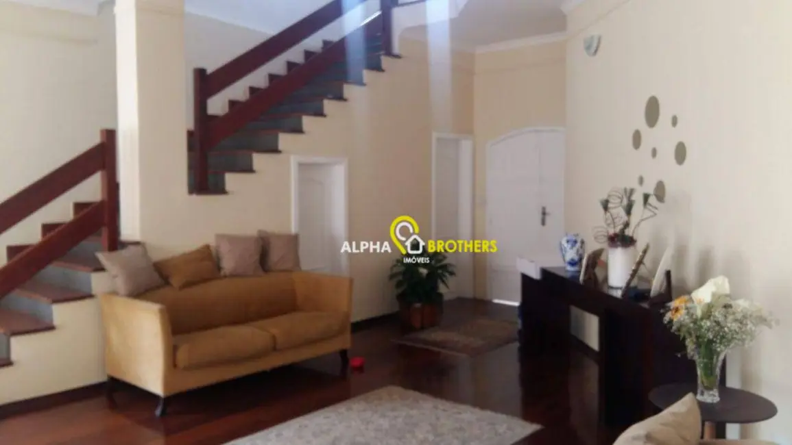 Casa de Condomínio com 4 quartos à venda e para alugar, 360m2 em Santana De Parnaiba - SP - imagem 3 Foto 3 de Casa de Condomínio com 4 quartos à venda e para alugar, 360m2 em Santana De Parnaiba - SP