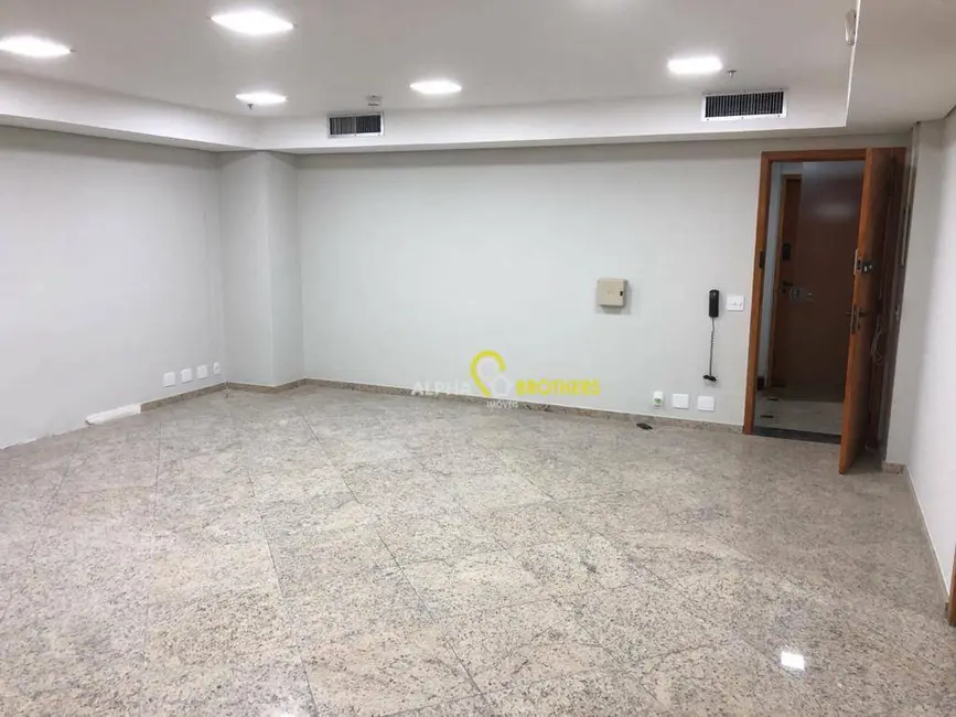 Foto 3 de Sala Comercial para alugar, 52m2 em Alphaville Industrial, Barueri - SP