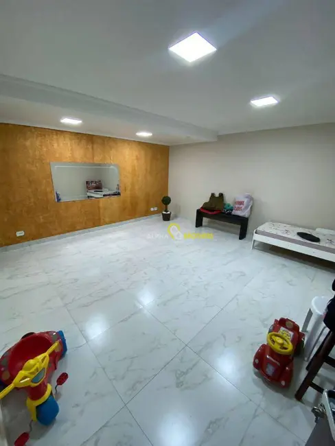 Casa com 3 quartos à venda, 156m2 em Jardim das Flores, Osasco - SP - imagem 5 Foto 5 de Casa com 3 quartos à venda, 156m2 em Jardim das Flores, Osasco - SP