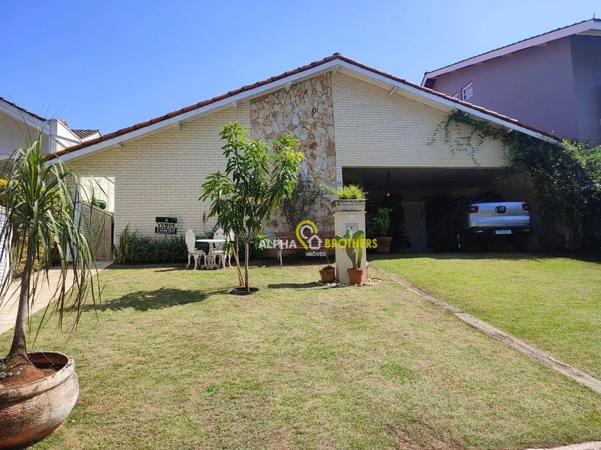 Foto 1 de Casa de Condomínio com 3 quartos à venda, 420m2 em Santana De Parnaiba - SP
