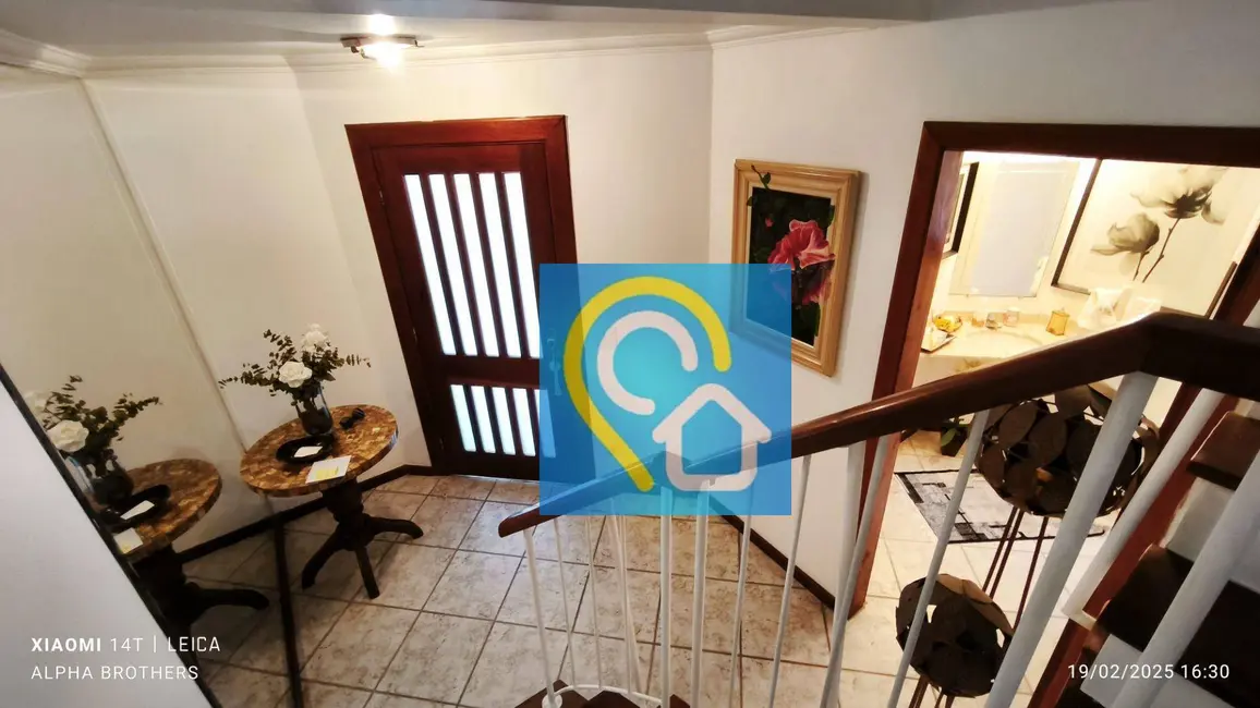 Casa de Condomínio com 4 quartos à venda, 360m2 em Santana De Parnaiba - SP - imagem 2 Foto 2 de Casa de Condomínio com 4 quartos à venda, 360m2 em Santana De Parnaiba - SP