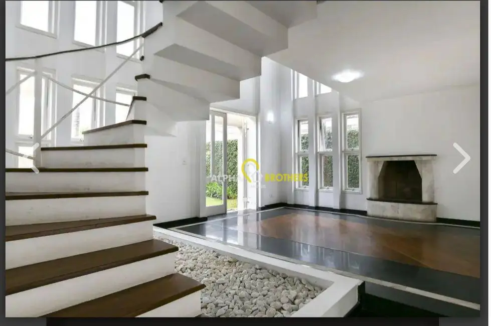 Casa de Condomínio com 3 quartos à venda, 560m2 em Barueri - SP - imagem 4 Foto 4 de Casa de Condomínio com 3 quartos à venda, 560m2 em Barueri - SP