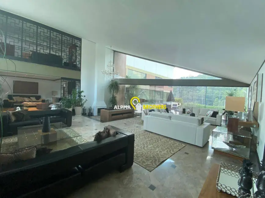 Foto 4 de Casa de Condomínio com 5 quartos à venda e para alugar, 2000m2 em Residencial Tamboré, Barueri - SP