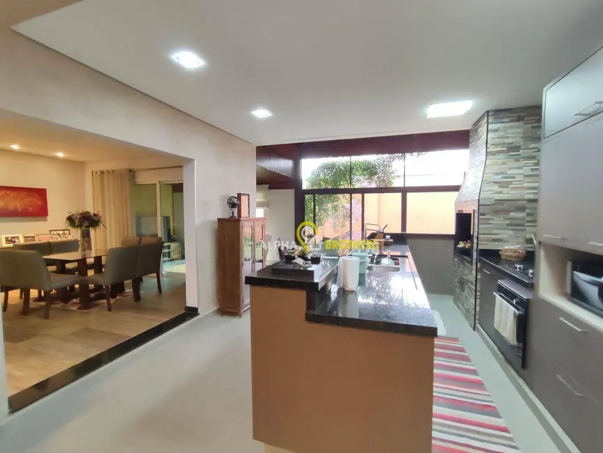 Foto 9 de Casa de Condomínio com 4 quartos à venda, 400m2 em Santana De Parnaiba - SP