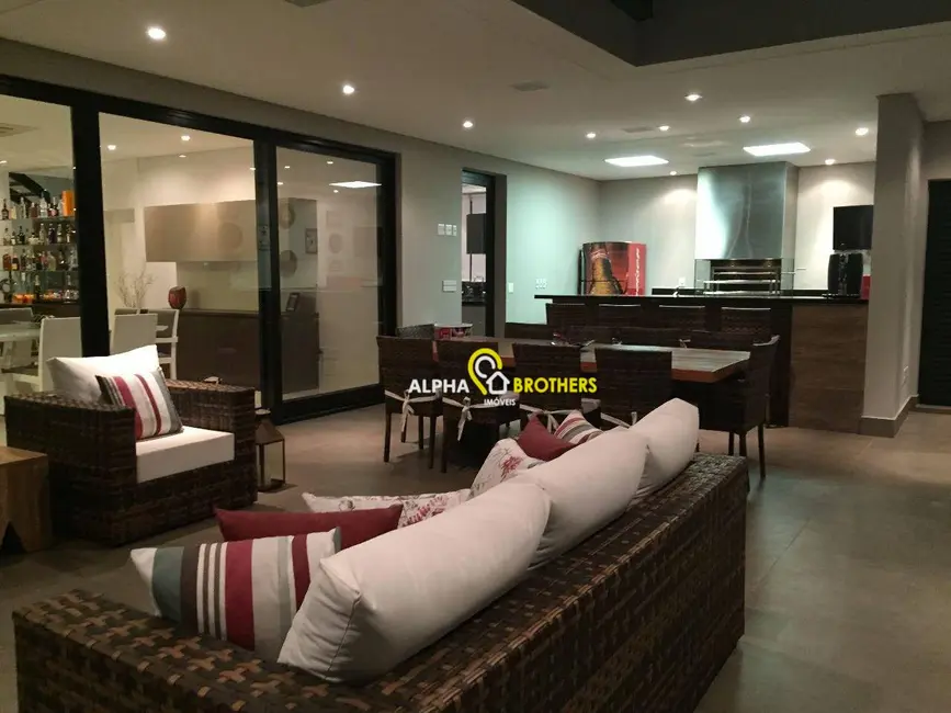 Casa de Condomínio com 4 quartos à venda, 600m2 em Santana De Parnaiba - SP - imagem 5 Foto 5 de Casa de Condomínio com 4 quartos à venda, 600m2 em Santana De Parnaiba - SP