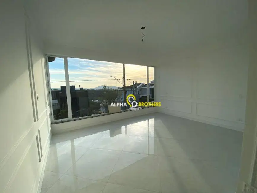 Foto 5 de Casa de Condomínio com 3 quartos à venda, 392m2 em Santana De Parnaiba - SP