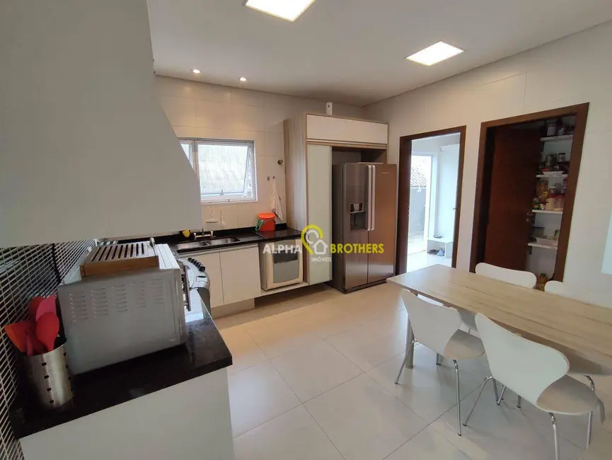 Casa de Condomínio com 4 quartos à venda, 360m2 em Santana De Parnaiba - SP - imagem 8 Foto 8 de Casa de Condomínio com 4 quartos à venda, 360m2 em Santana De Parnaiba - SP